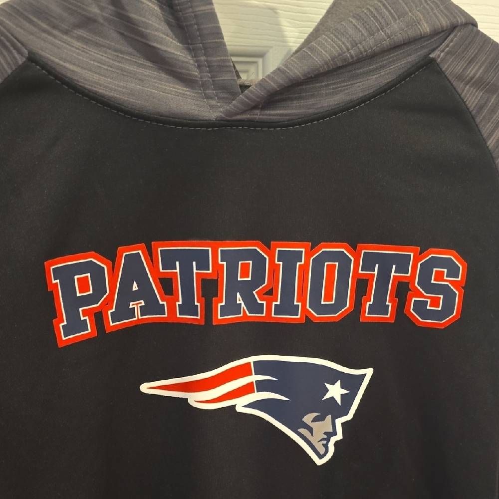 Patriots Black and Gray Hoodie - Picture 2 of 10